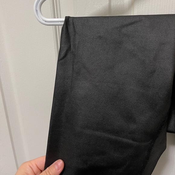 Kendall + Kylie workout legging cropped - Picture 3 of 4